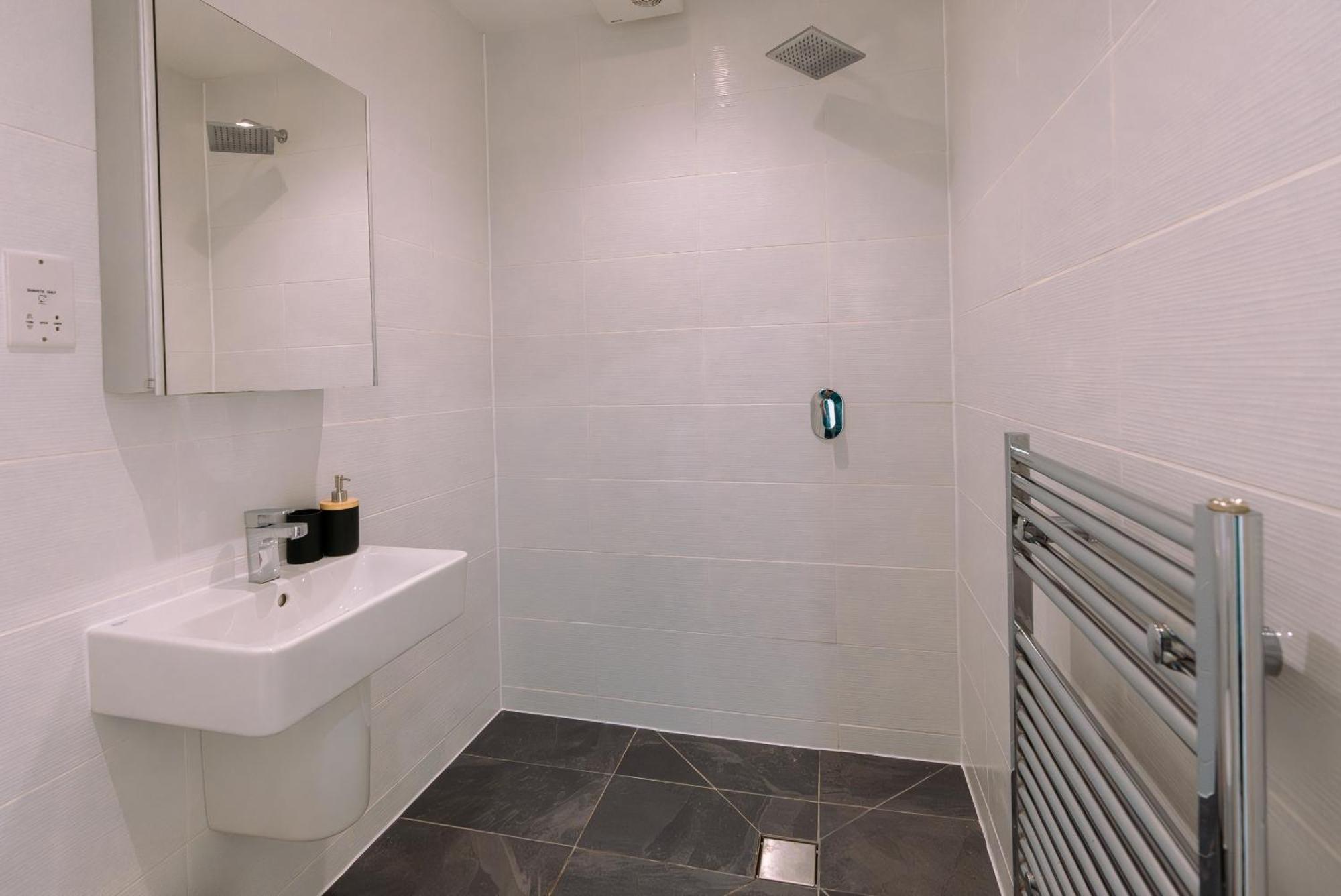 Modern City Centre Apartment Exeter Zewnętrze zdjęcie